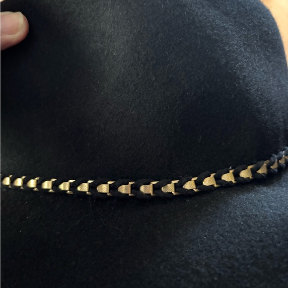 WIDE BRIM FEDORA HIPPIE HAT WITH BLACK & GOLD RIBBON TRIM * JOE BOXER - OSFM - Picture 2 of 7